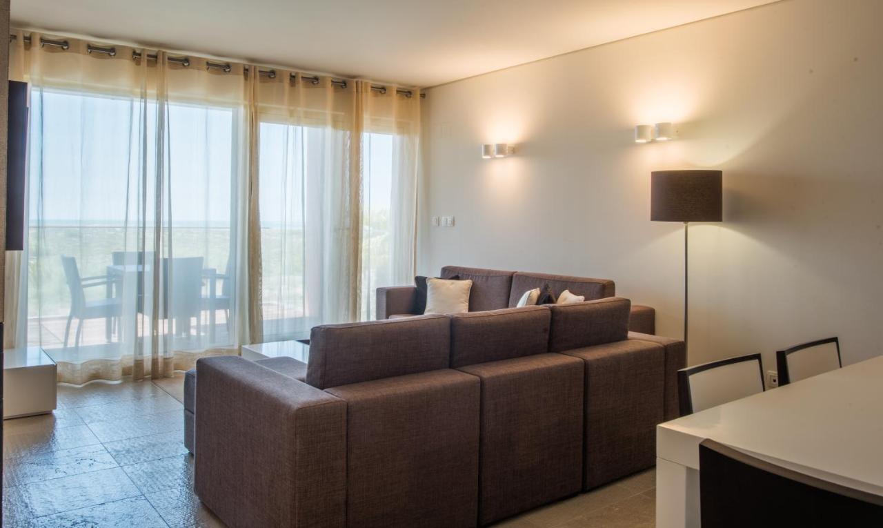 Two-Bedroom Apartment Sea View