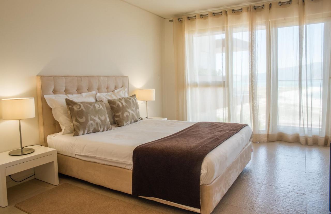 Two-Bedroom Apartment Sea View