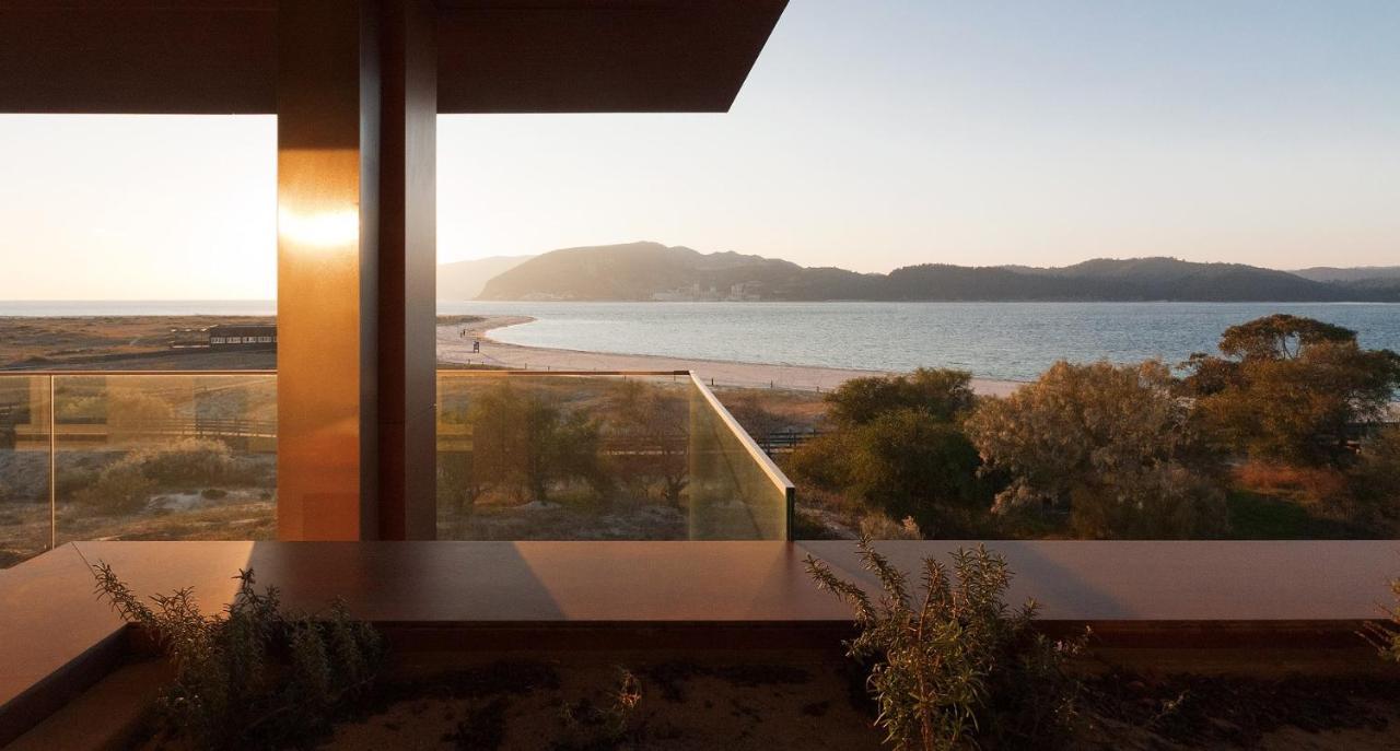 Two-Bedroom Apartment Sea View