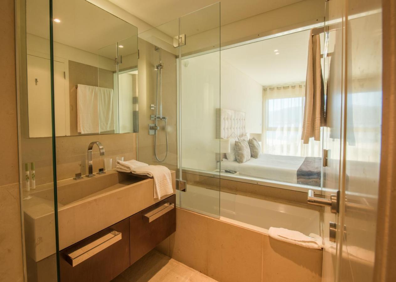 Two-Bedroom Apartment Sea View