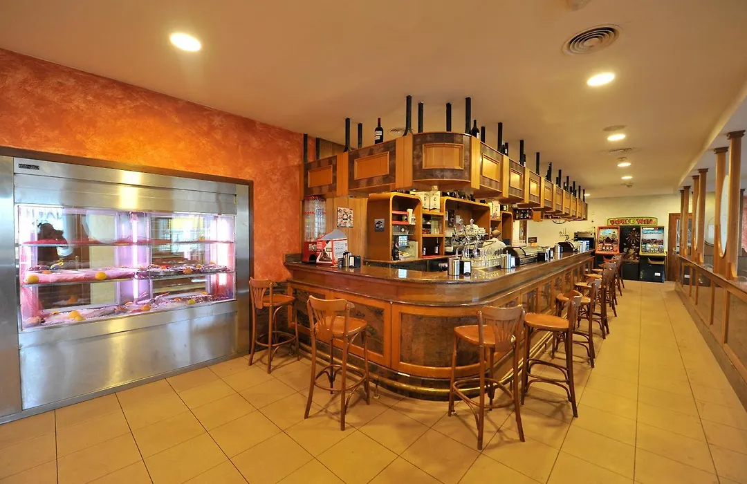 Hotel Lozano-1