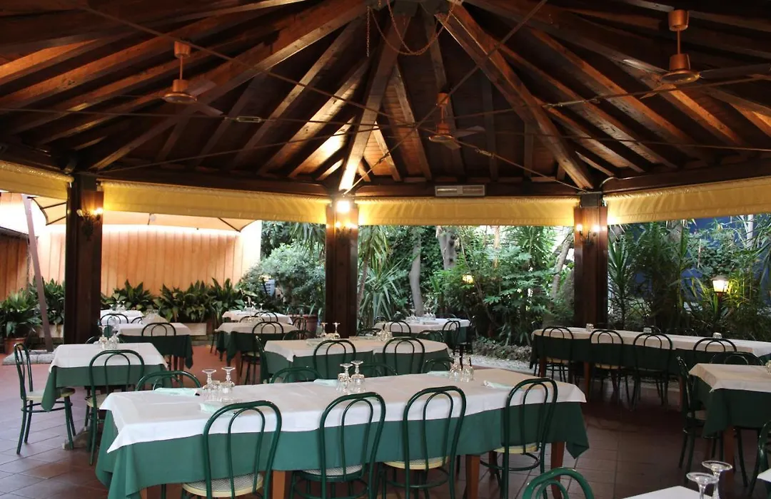 Hotel La Locanda Del Borgo-1