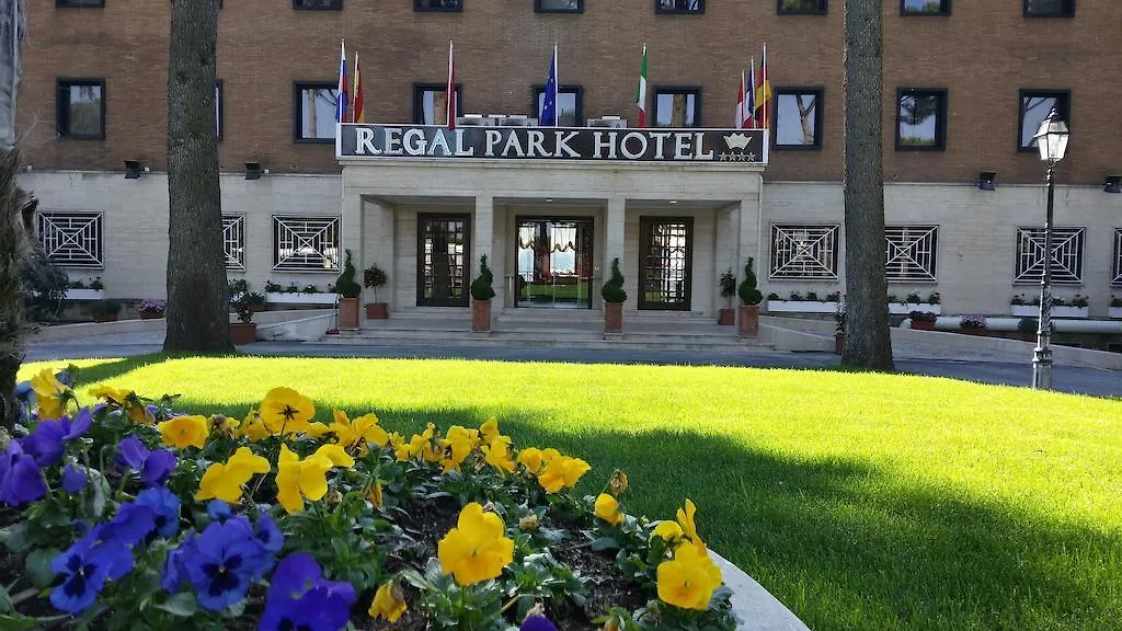 Regal Park Hotel-1