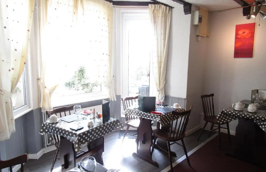 Silverstone House-1