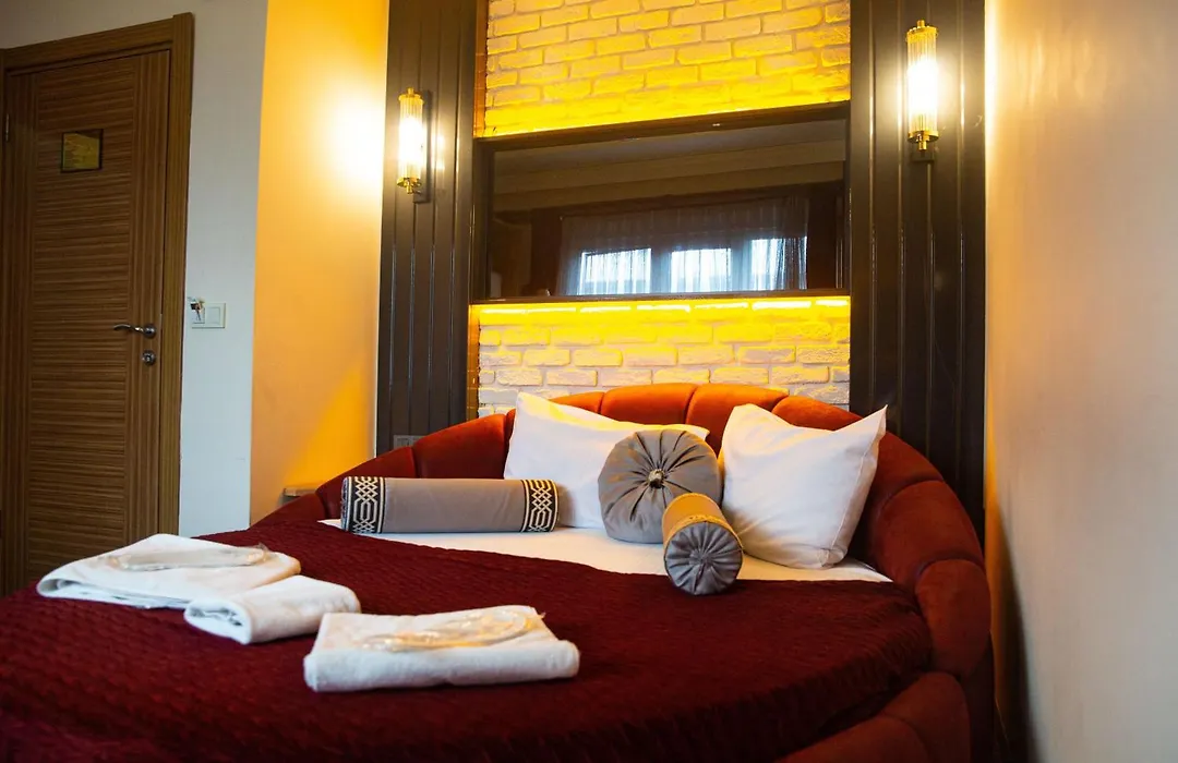 Emirtimes Hotel Kadikoey-1