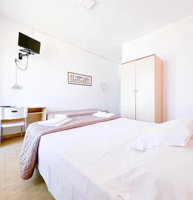 Hotel Ambassador-1
