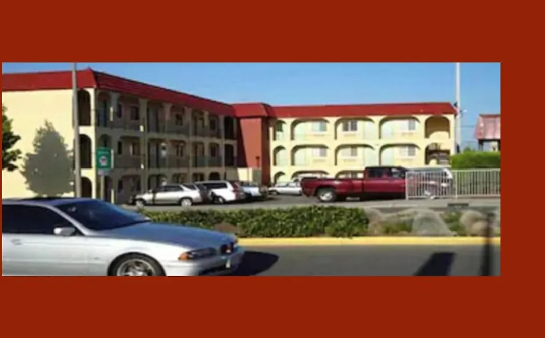Skyway Inn - Seatac-1