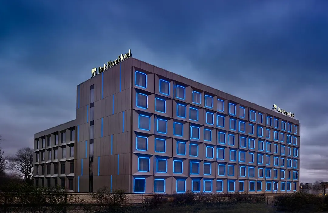 Park Plaza London, Park Royal-1