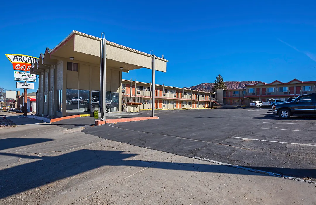 Rodeway Inn Cedar City-1