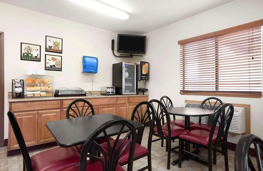 Travelodge By Wyndham Elko Nv-1