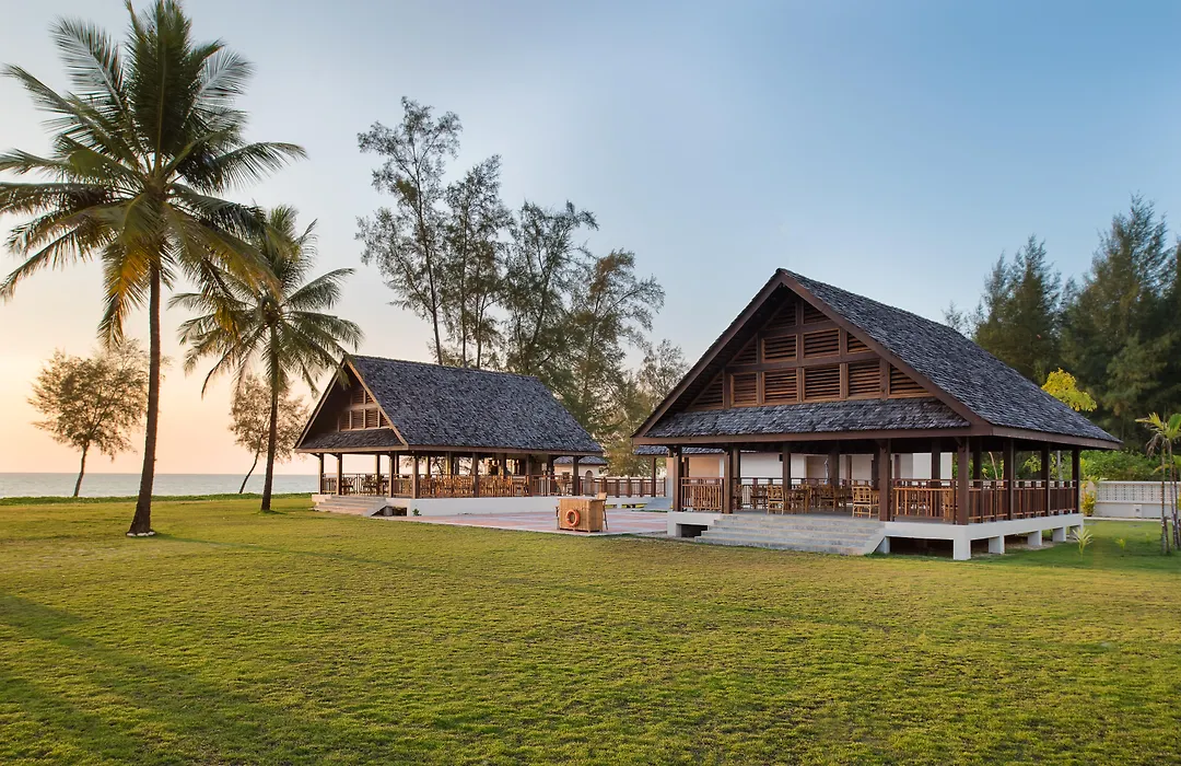 Le Menara-Khaolak-1