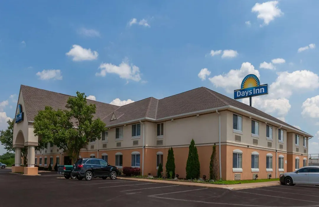 Days Inn By Wyndham Milan Sandusky South-1