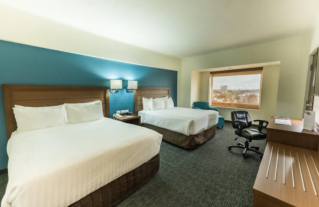 Holiday Inn Guadalajara Expo Plaza del Sol, an IHG Hotel-1