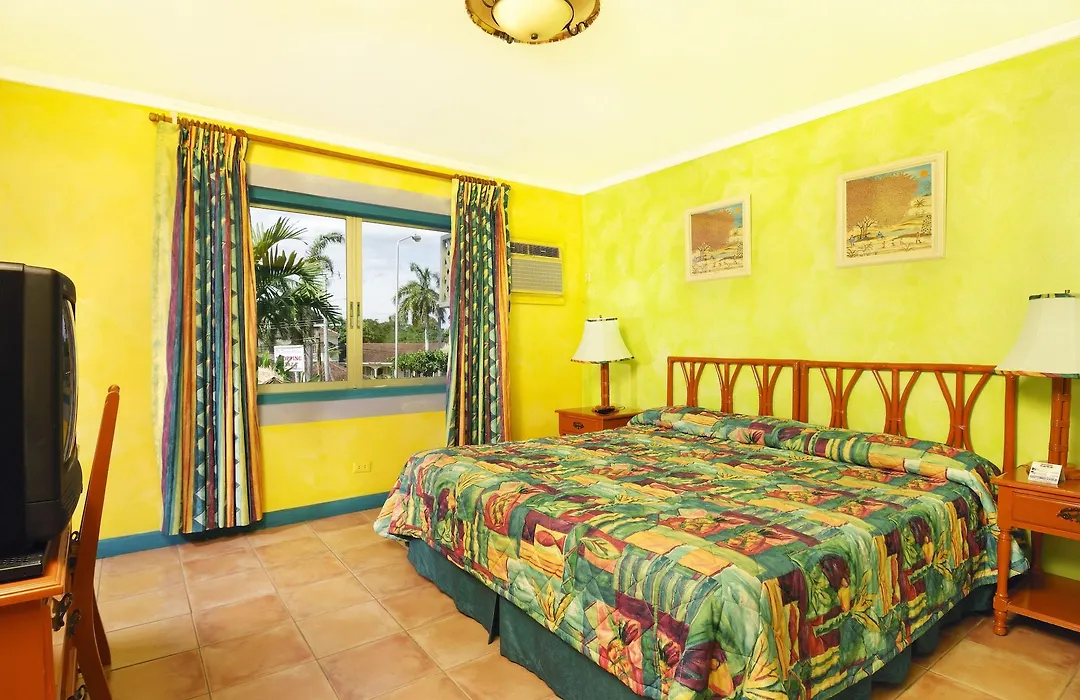Doctors Cave Beach Hotel-1