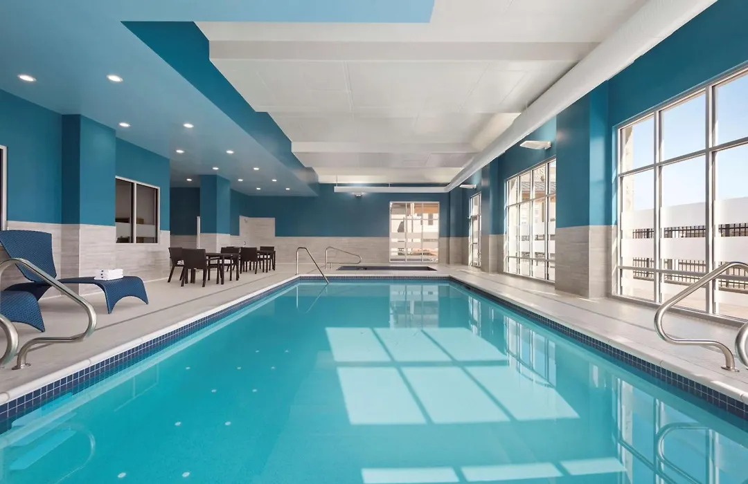 Hampton Inn & Suites Kelowna, British Columbia, Canada-1