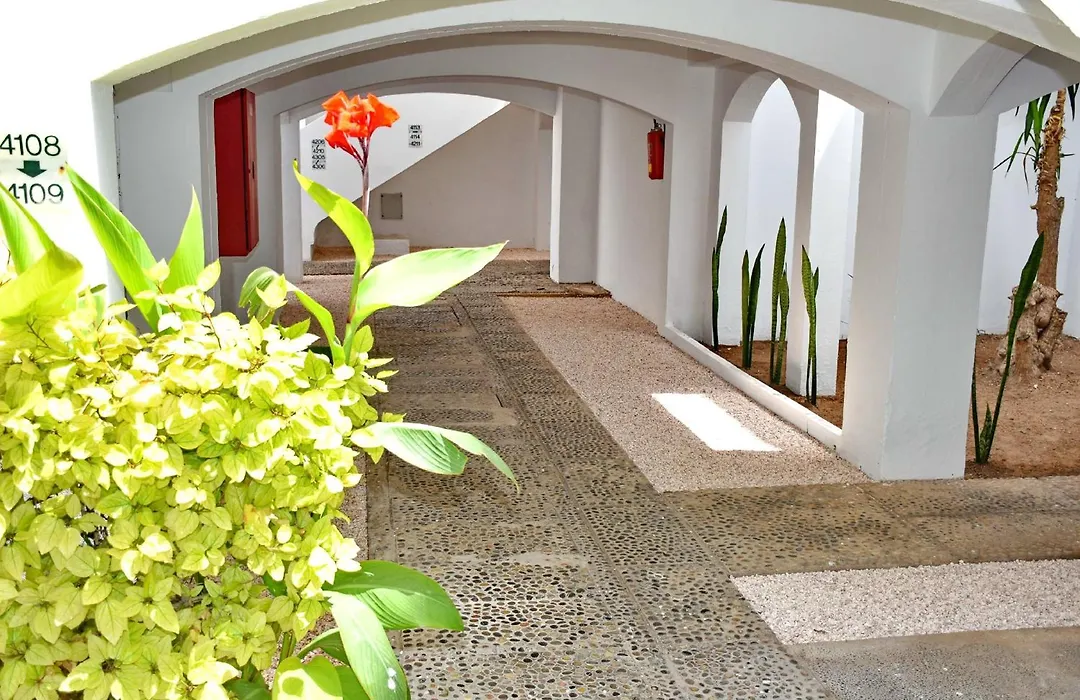 Appart-Hotel Tagadirt-1