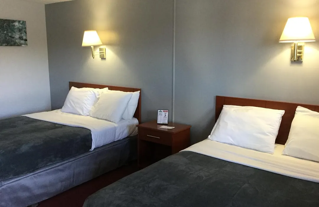 Swiss Cottage Inn-1