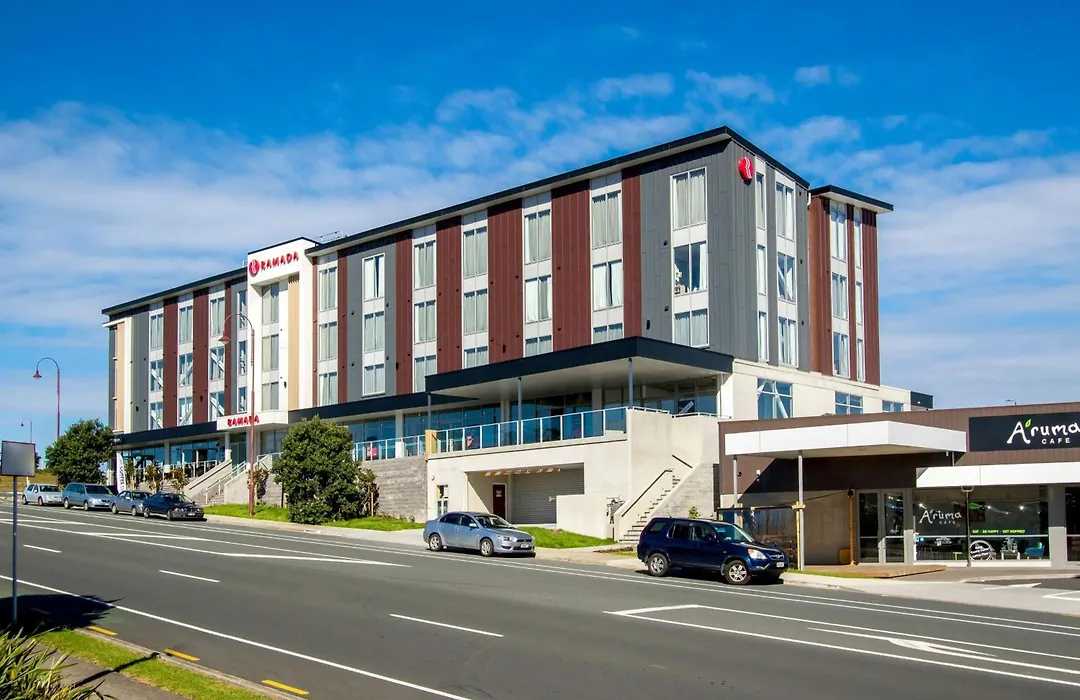 Ramada Suites By Wyndham Albany-1