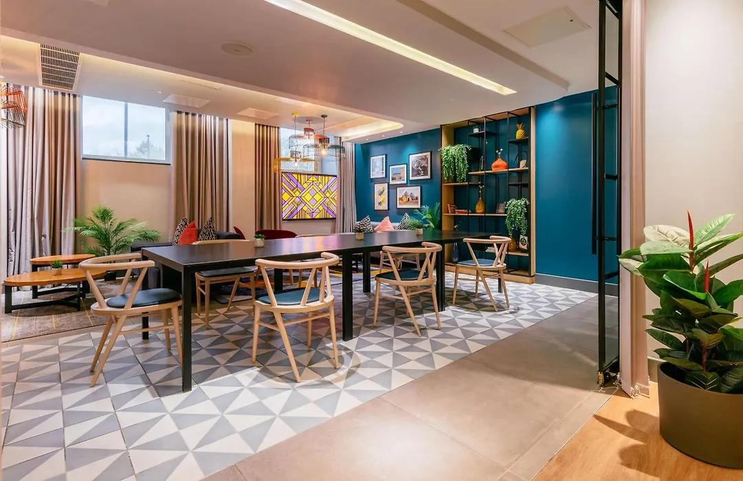 Hampton By Hilton London Park Royal-1