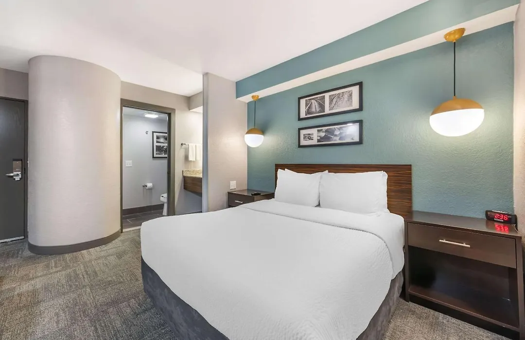 Sleep Inn Miami Airport-1