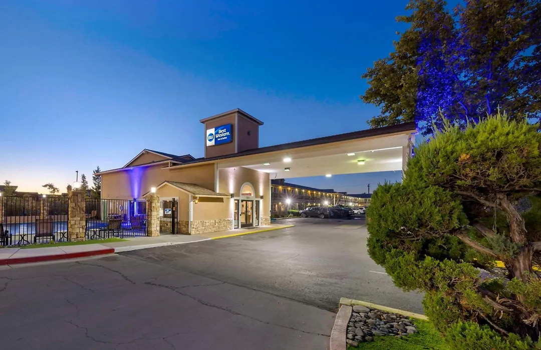 Best Western Fallon Inn & Suites-1
