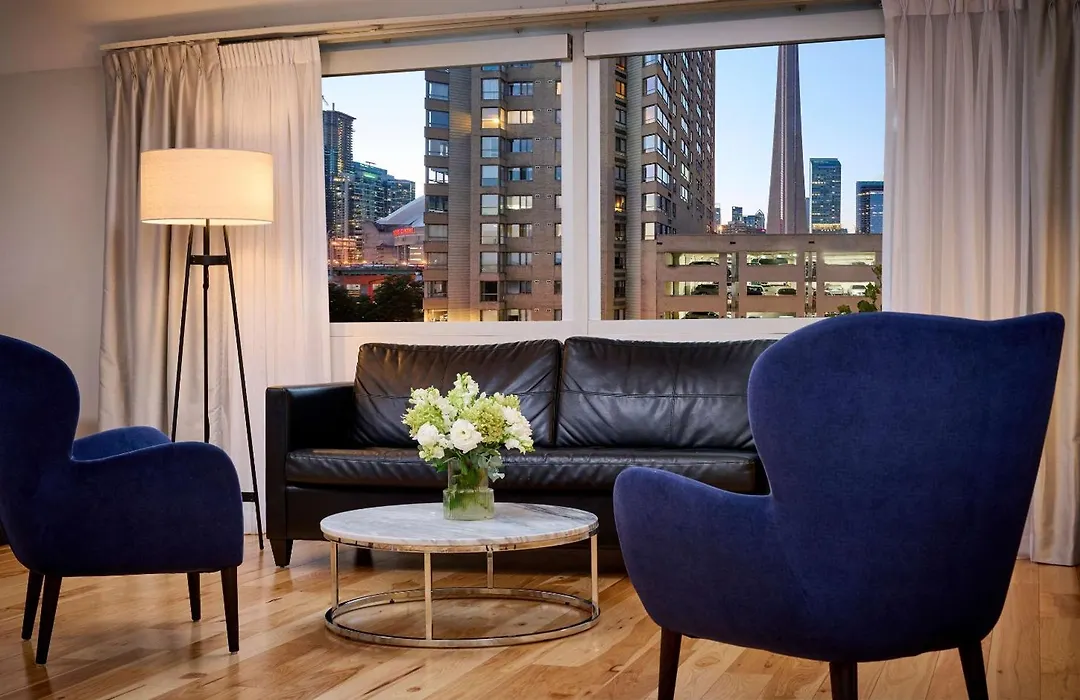 Radisson Blu Toronto Downtown-1