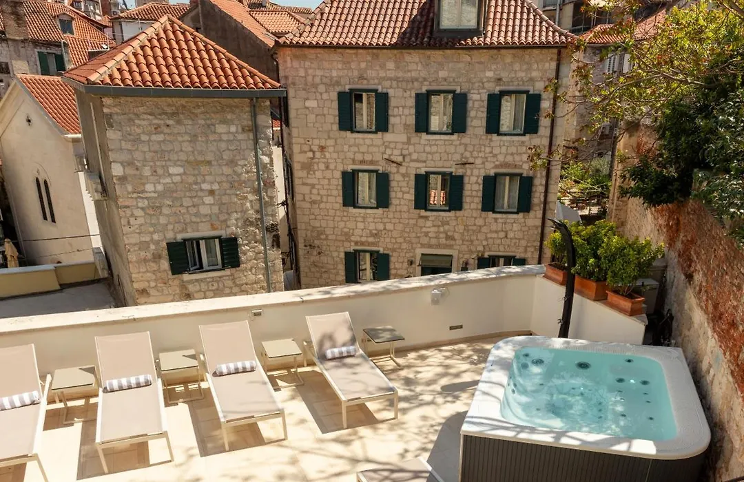 Marmont Heritage Hotel (Adults Only)-1