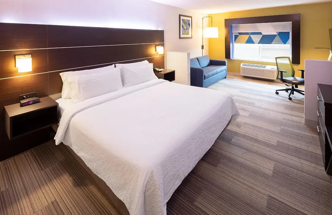 Holiday Inn Express & Suites Chicago West - St Charles By Ihg-1