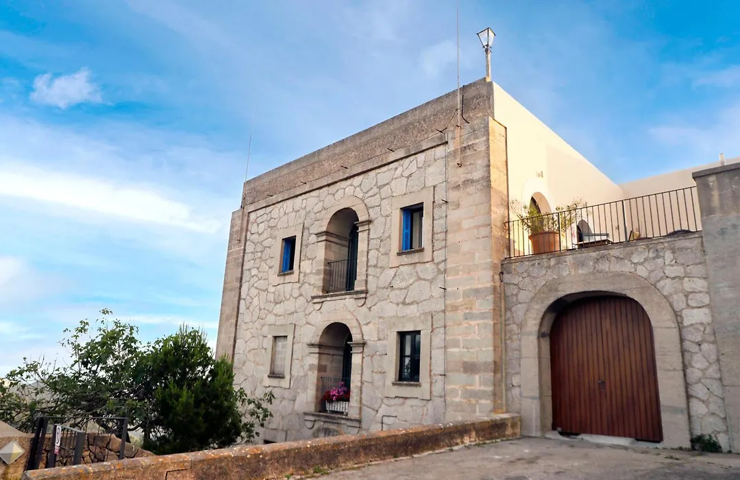 Petit Hotel Hostatgeria Sant Salvador-1