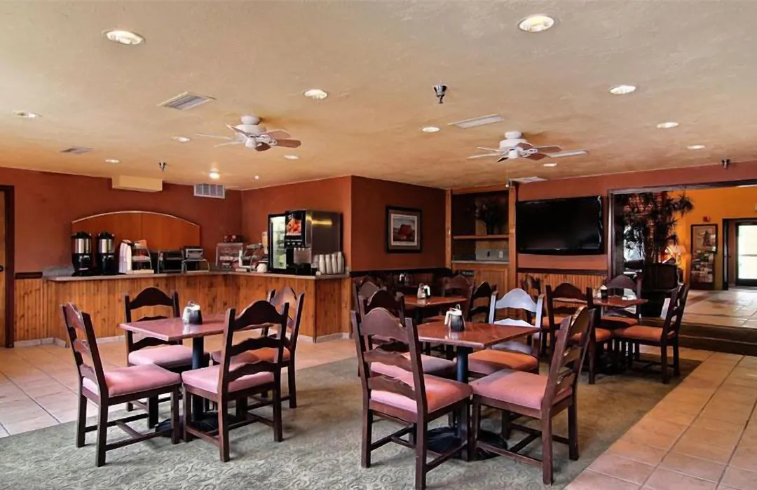 Ruidoso Mountain Inn-1