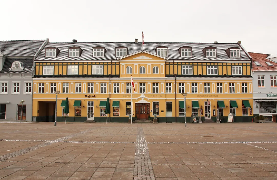 Hotel Dania-1