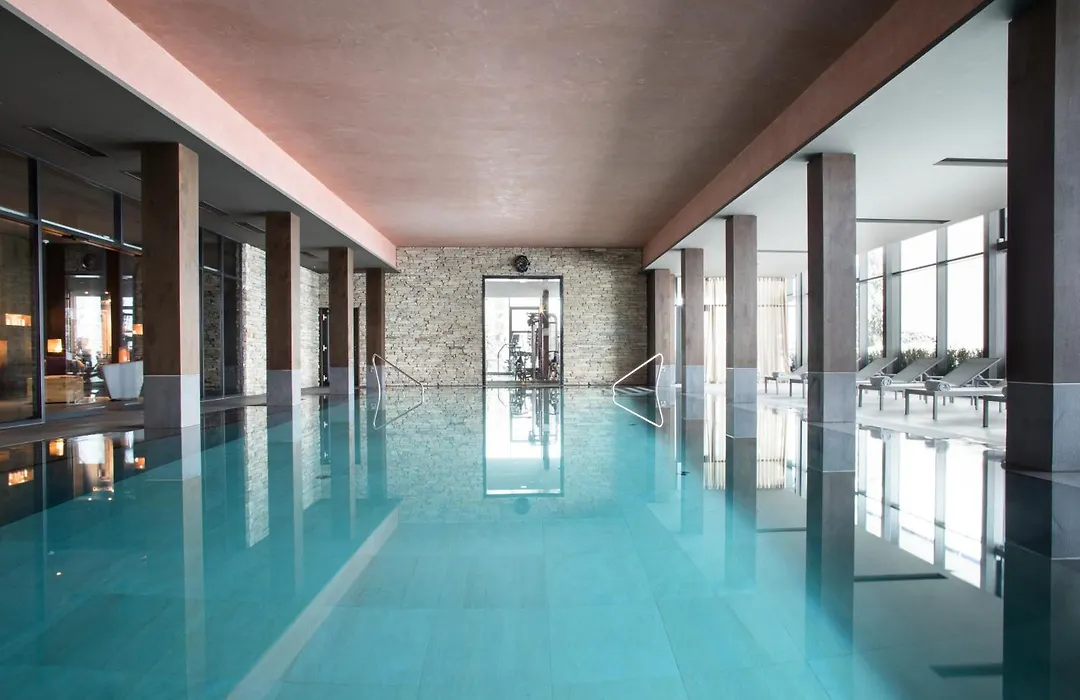 Crans Ambassador-1