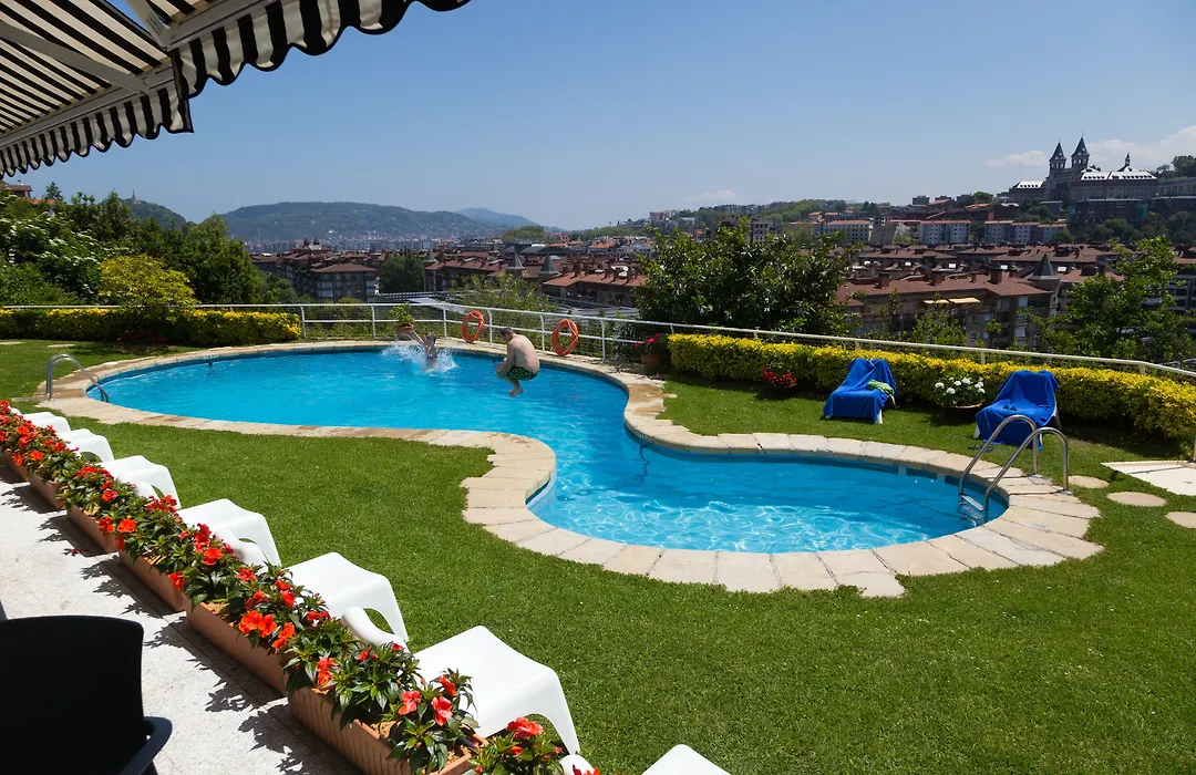 Hotel Avenida-1