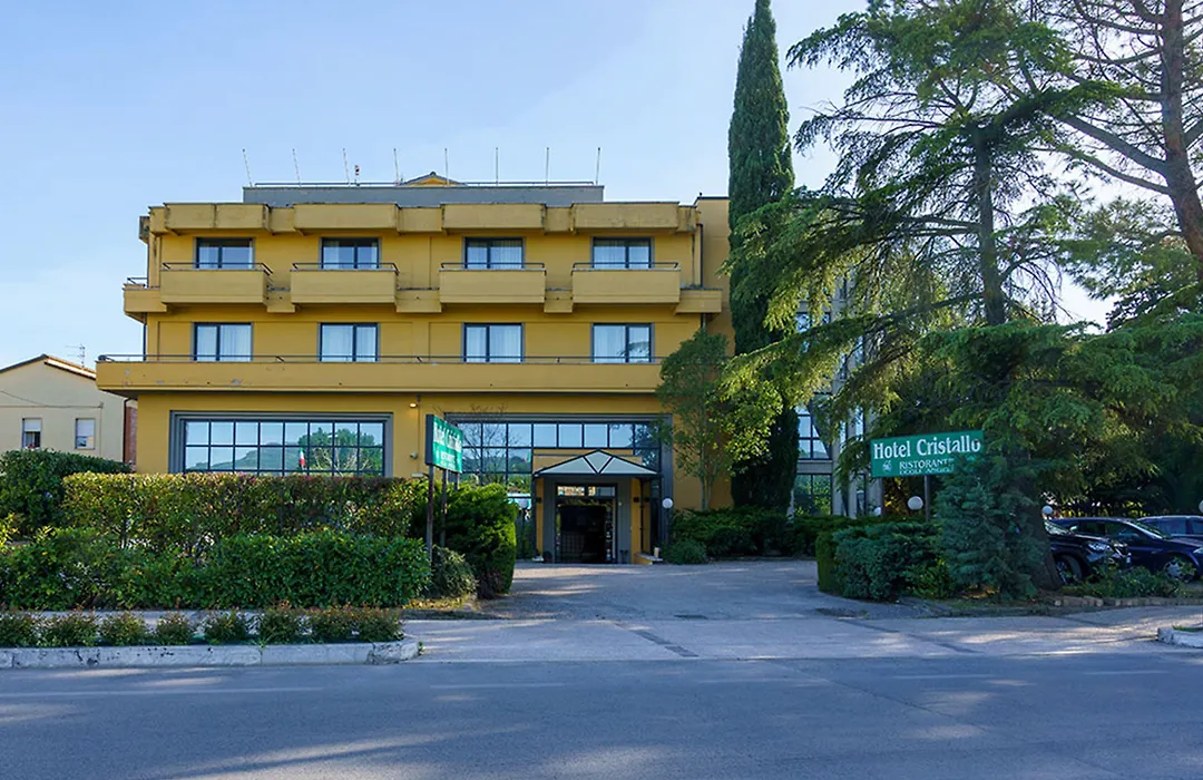 Hotel Cristallo-1