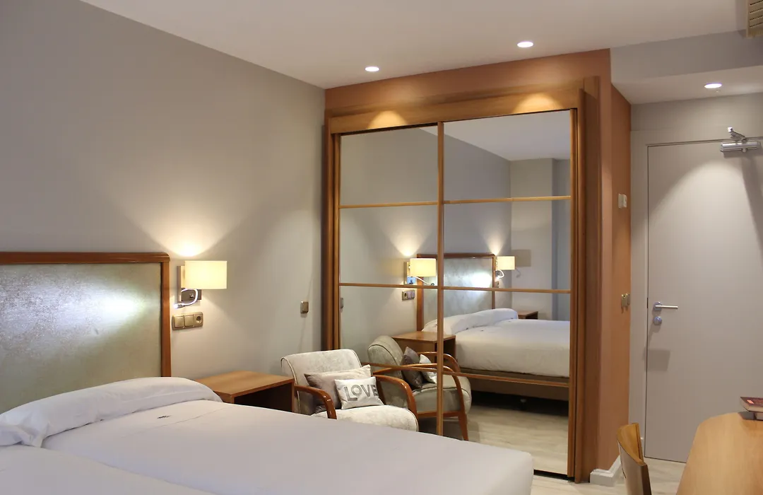 Hotel Carreño-1