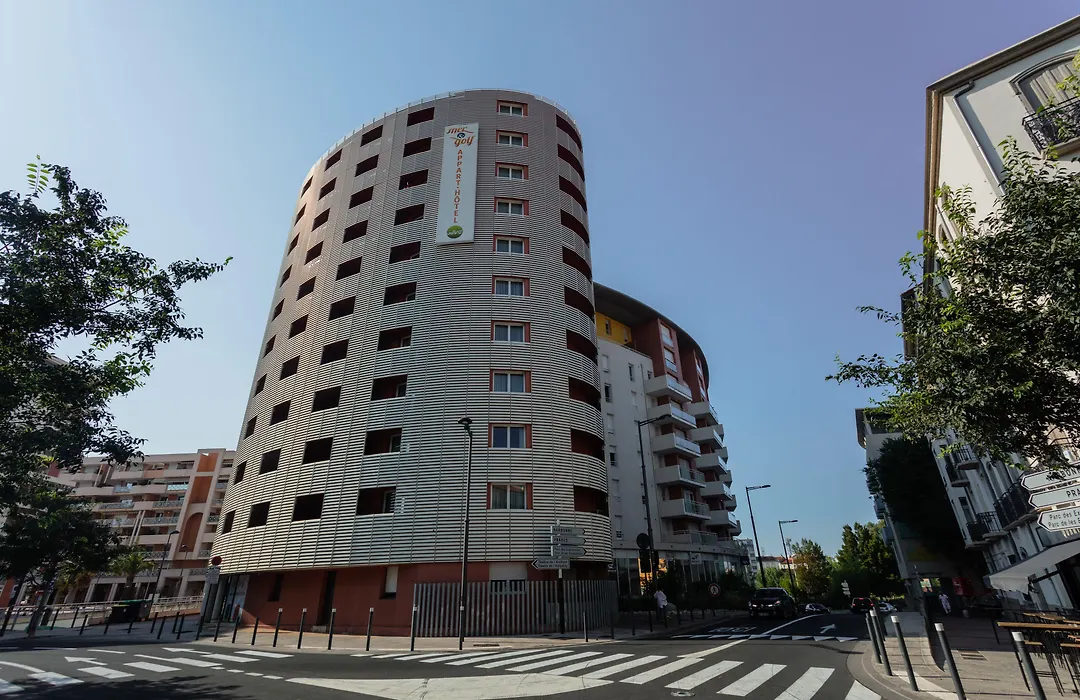 Appart-Hotel Mer & Golf City Perpignan Centre-1