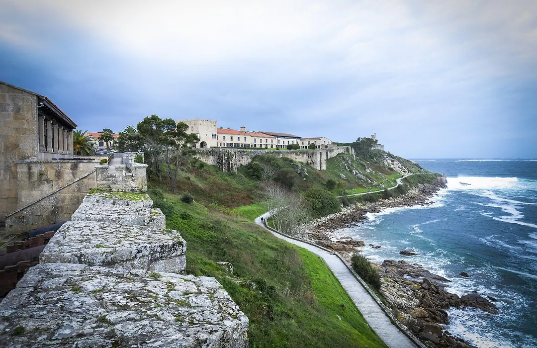 Parador De Baiona-1