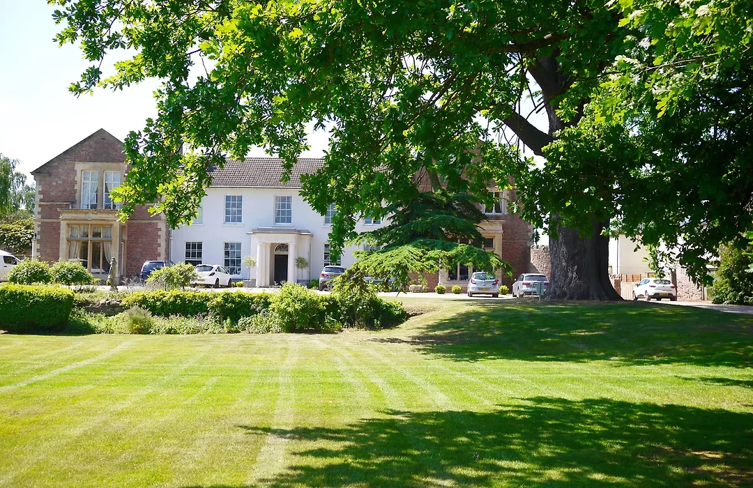 Glewstone Court Country House Hotel-1