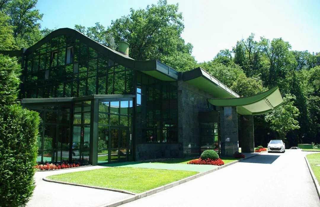 Hotel As-1