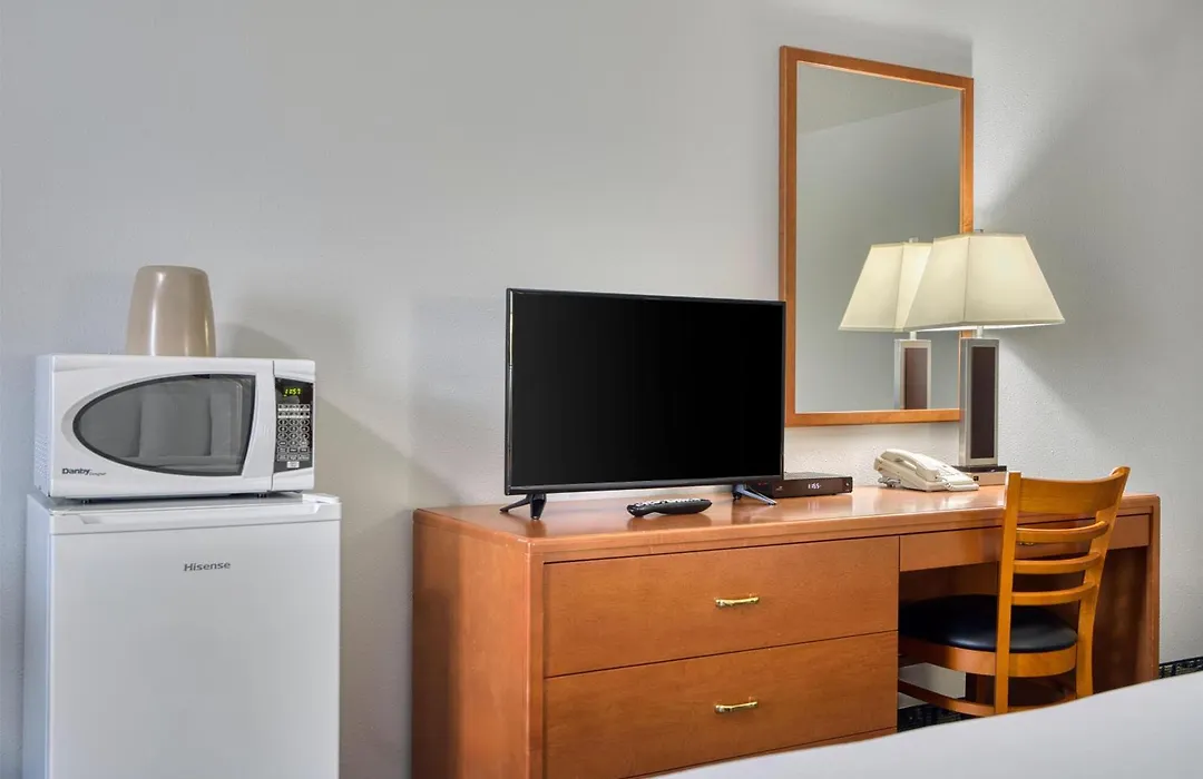 Surestay Plus Hotel By Best Western Lethbridge-1