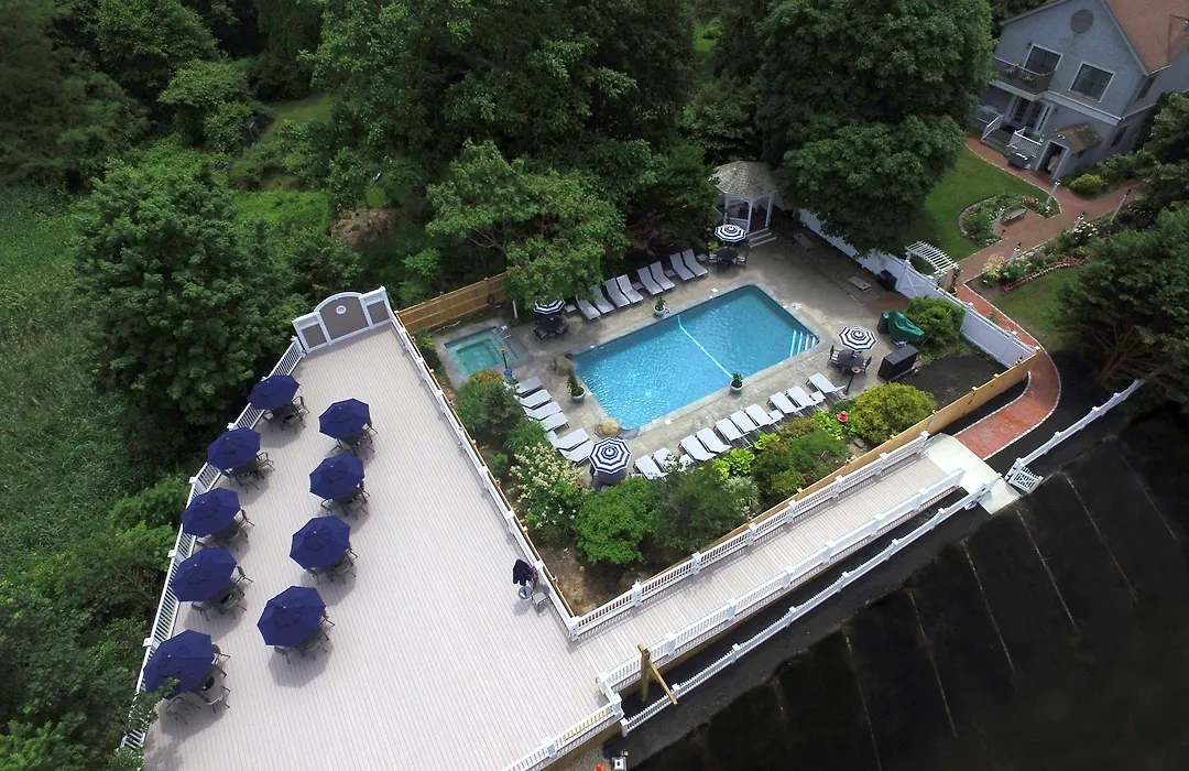 Dan'L Webster Inn And Spa-1