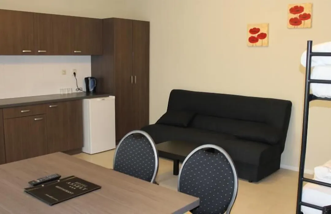 Hotel Asselt-1