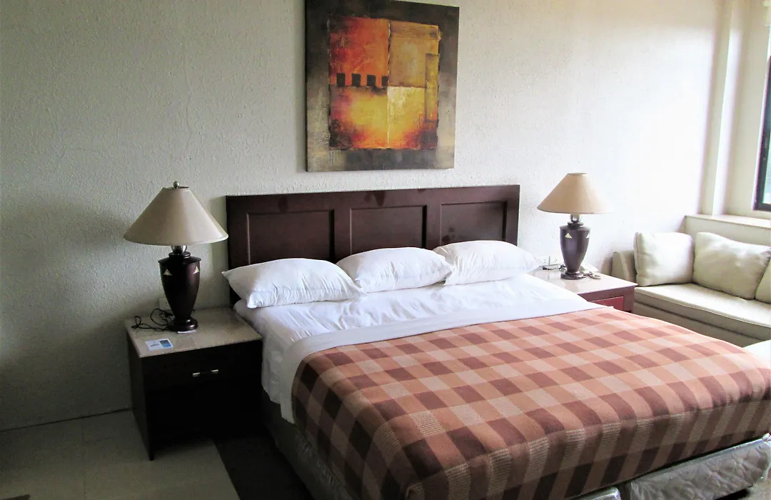 Stonestown Suites-1