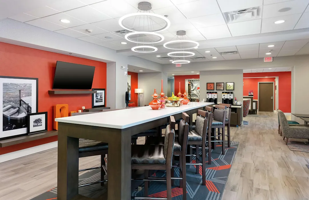 Hampton Inn Acworth-1