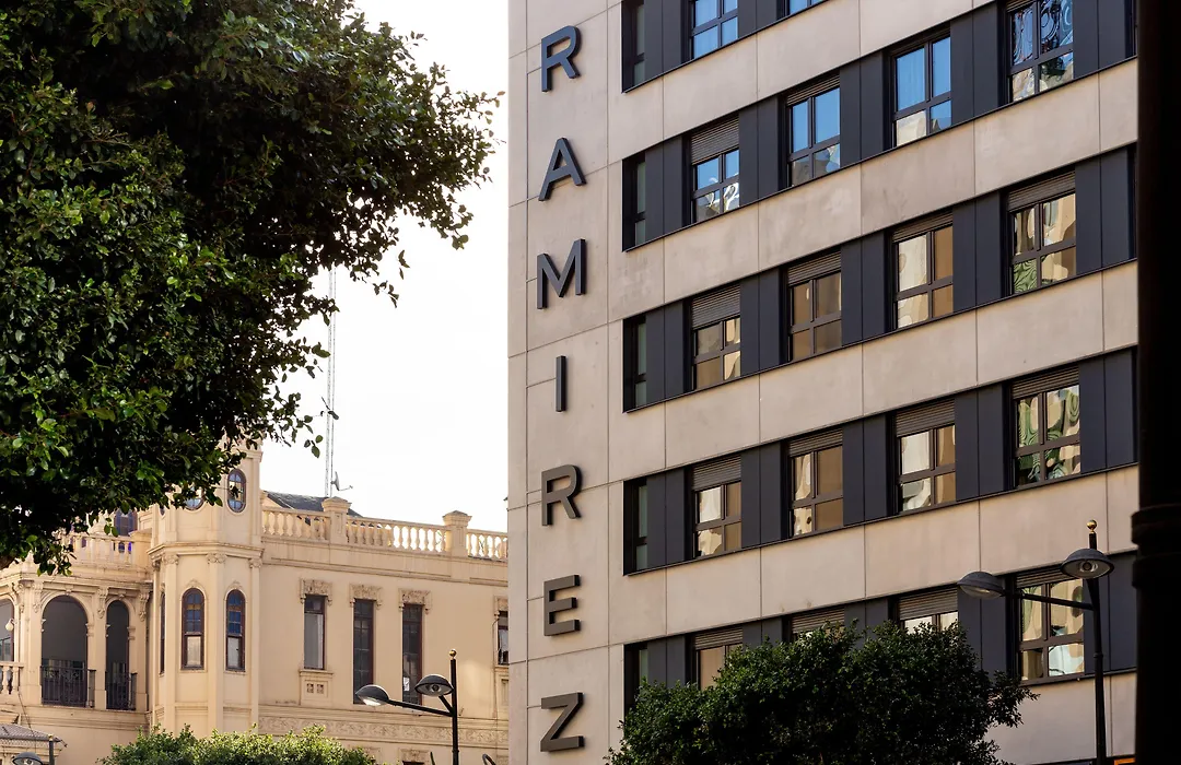 Ramirez Flats Valencia-1