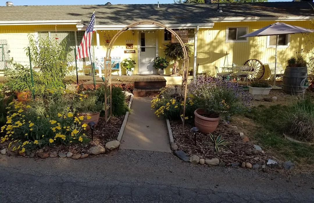 Yosemite Plaisance Bed&Breakfast-1