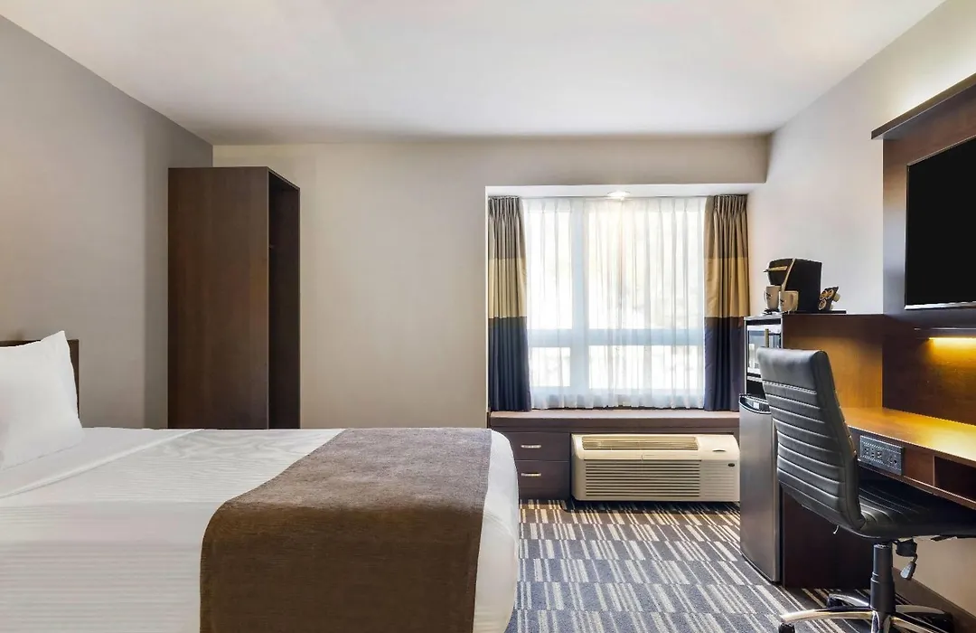 Microtel Inn & Suites By Wyndham Mont Tremblant-1