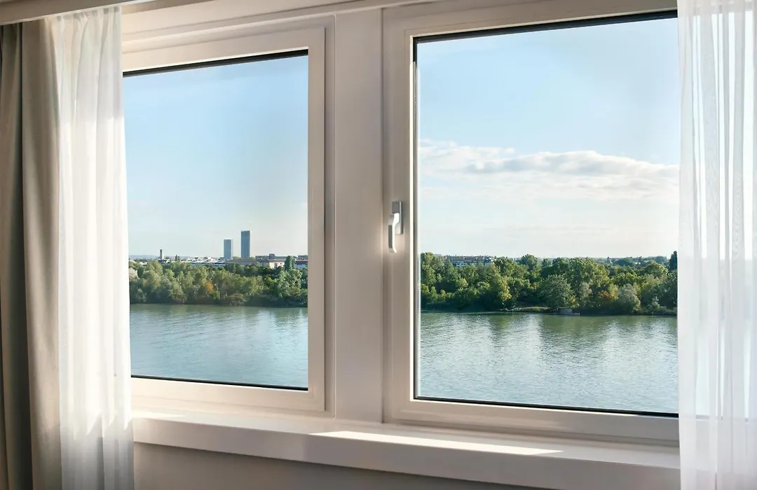 Hilton Vienna Waterfront-1