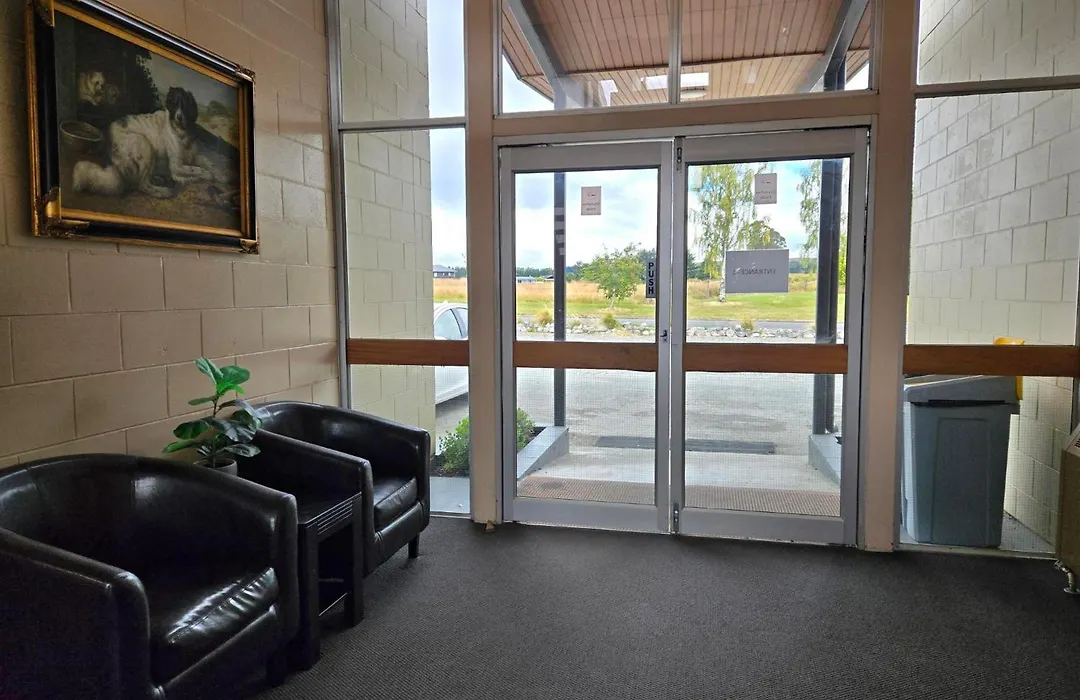Fiordland Hotel-1