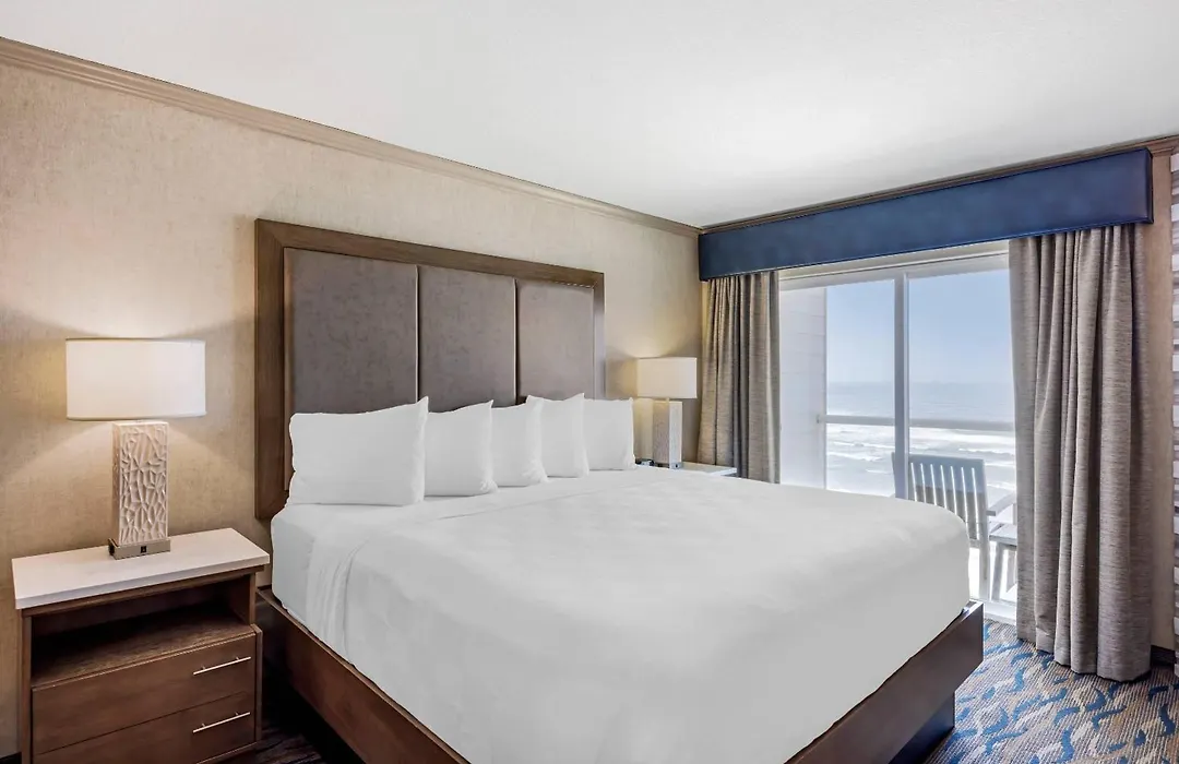 Elizabeth Oceanfront Suites, An Ascend Collection Hotel-1